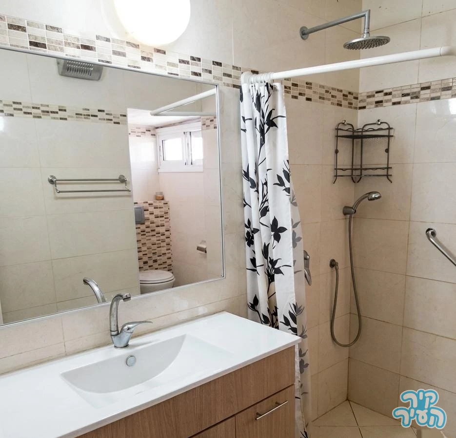 להשכרה דירת 4 חד קומה 8 רחוב אסירי ציון/אור יום 18 - תמונה 6