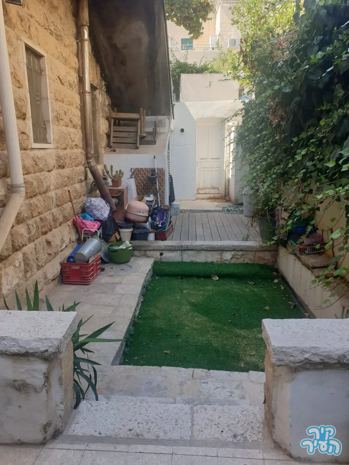 דירת גן נדירה ברח' עובד, אבו תור. - תמונה 7