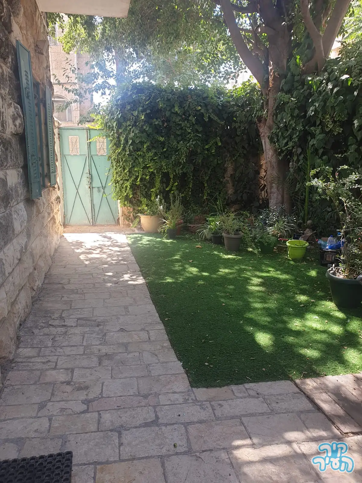 דירת גן נדירה ברח' עובד, אבו תור. - תמונה 8