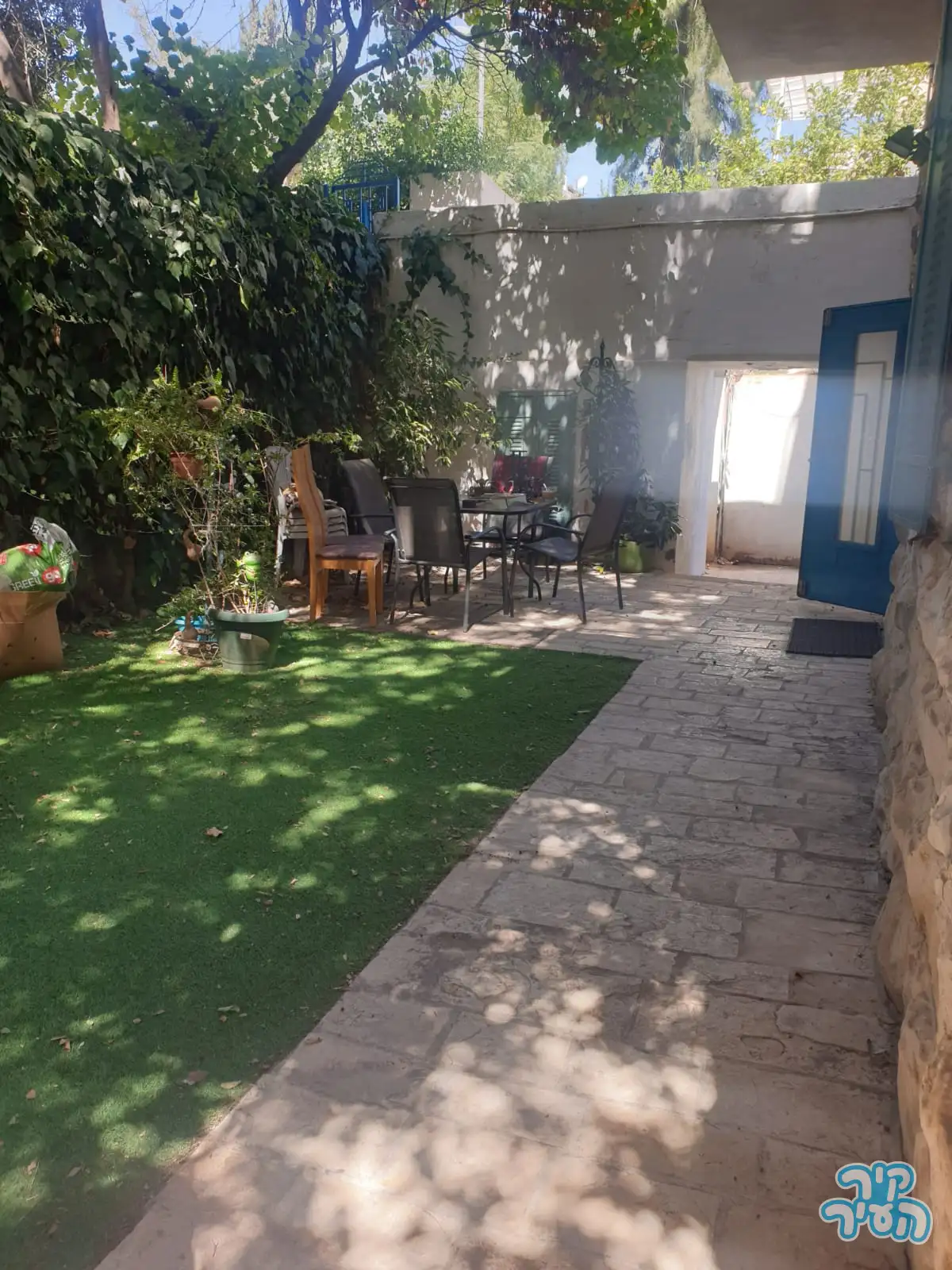 דירת גן נדירה ברח' עובד, אבו תור. - תמונה 9