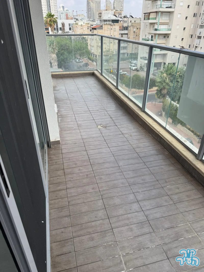 למכירה 4 חדרים חדשה מקבלן ברמת גן