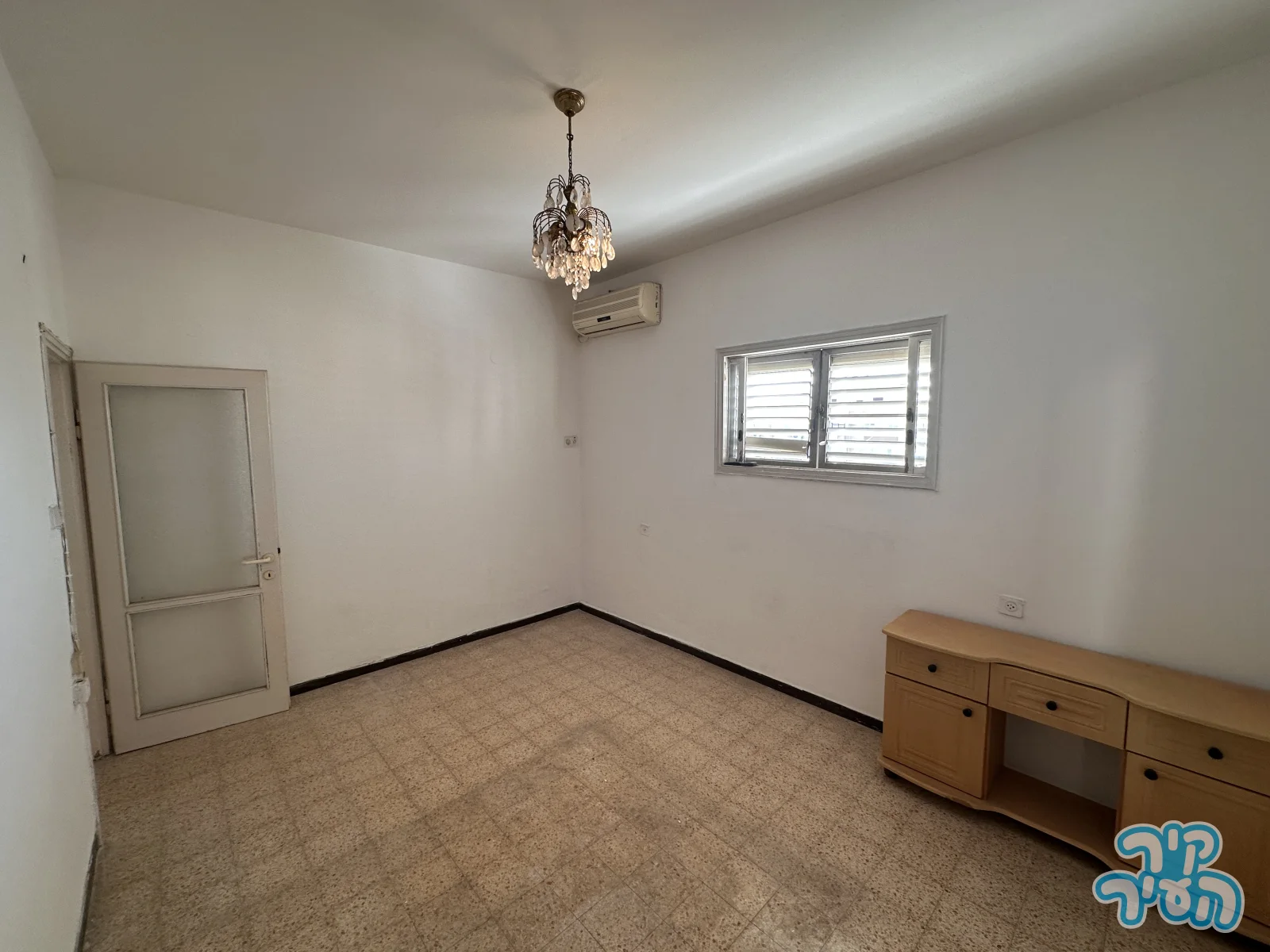 דירת 3.5 חדרים מרווחת 90 מ״ר במרכז העיר פתח תקווה - תמונה 9