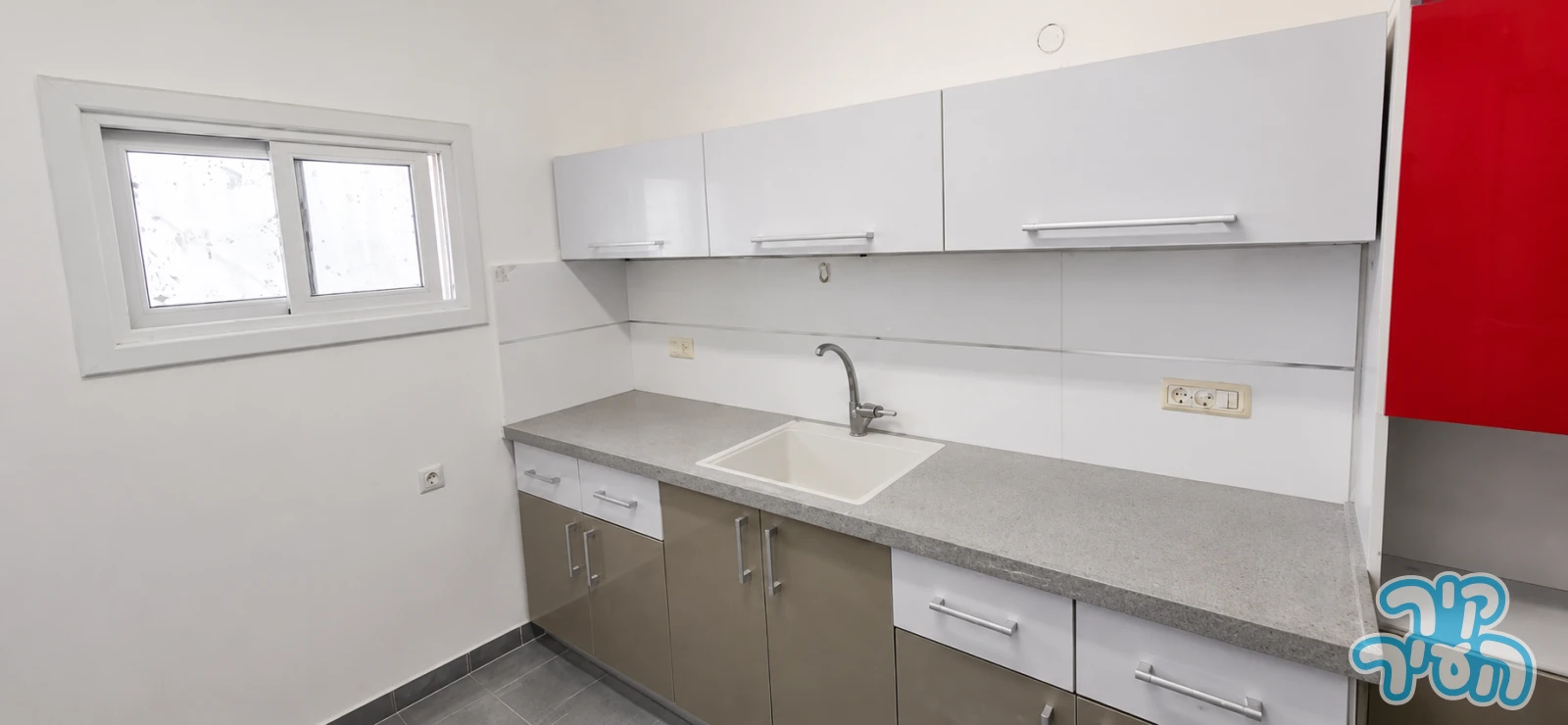 למכירה דירת 3.5 חדרים בסיום תמ"א 38 - תמונה 5