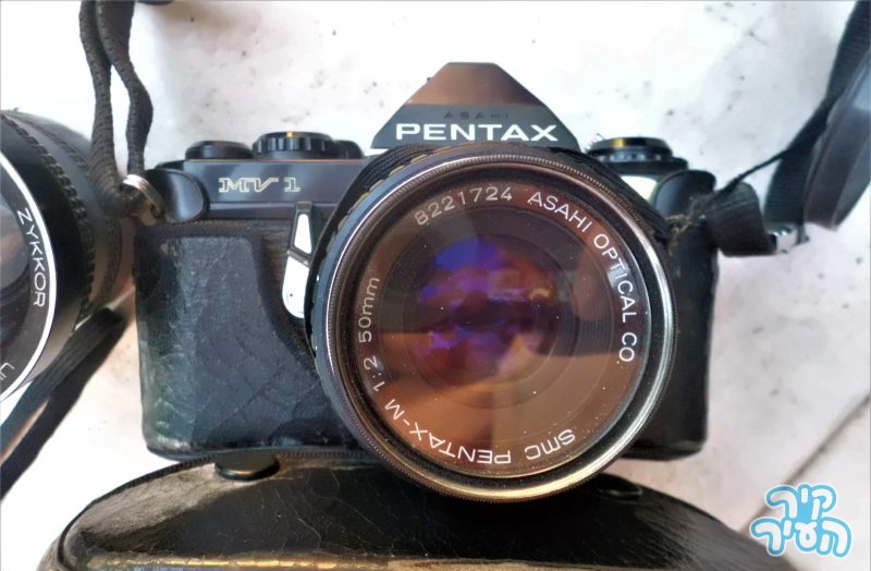 מצלמת פילם PENTAX MV1 ועדשה 50 מ"מ
