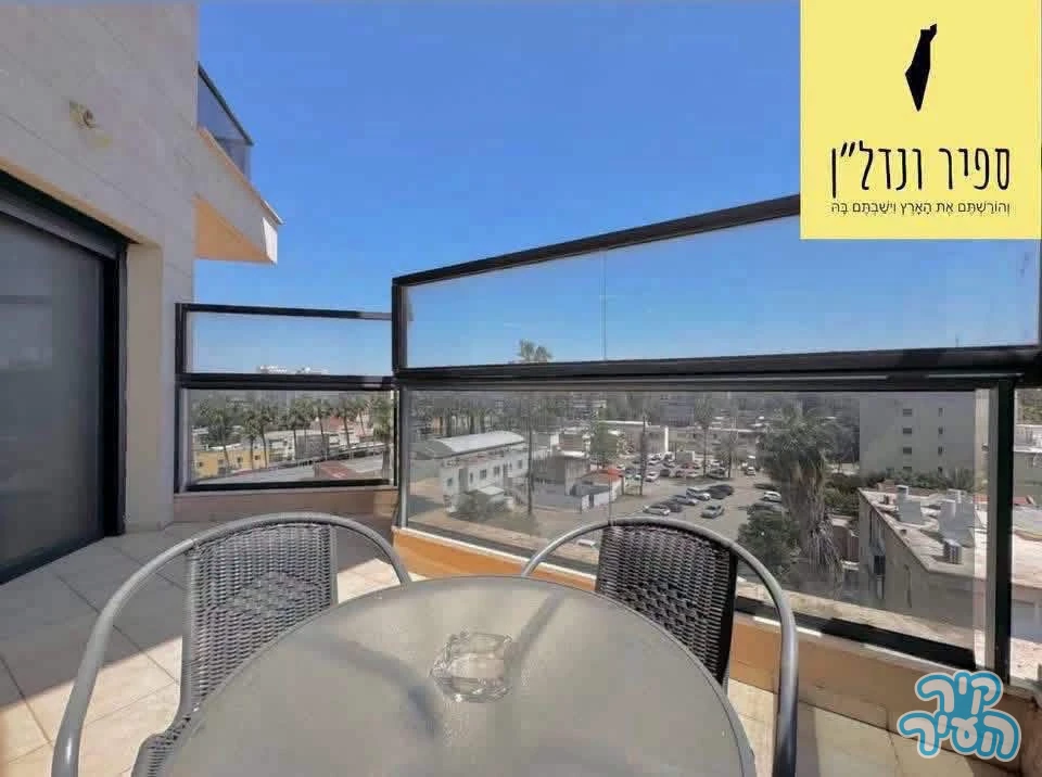 למכירה דירת יוקרה 5 חדרים בודדת בקומה - תמונה 5