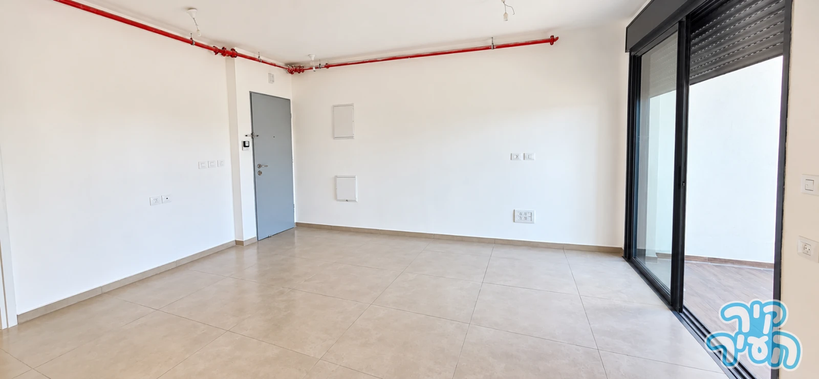 דירת 4 חדרים עם ממד , מרפסת וחניה בחולון - תמונה 6