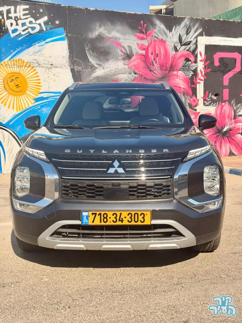 מיצובישי OUTLANDER 2024