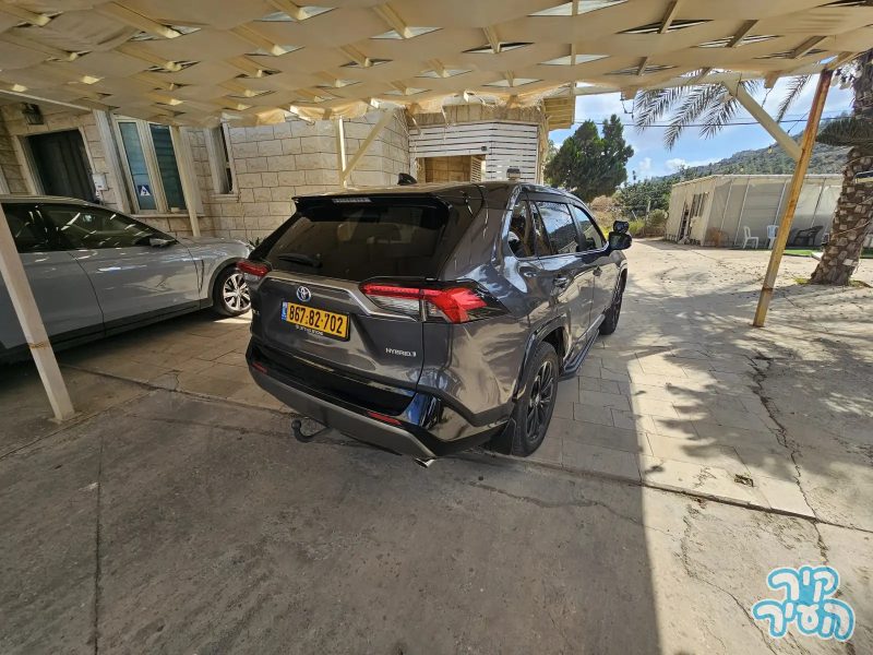 טויוטה RAV4 HYBRID 2022