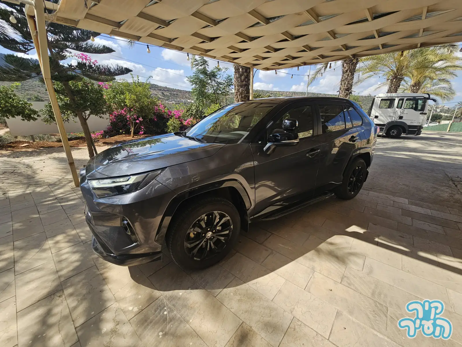 טויוטה RAV4 HYBRID 2022 - תמונה 2