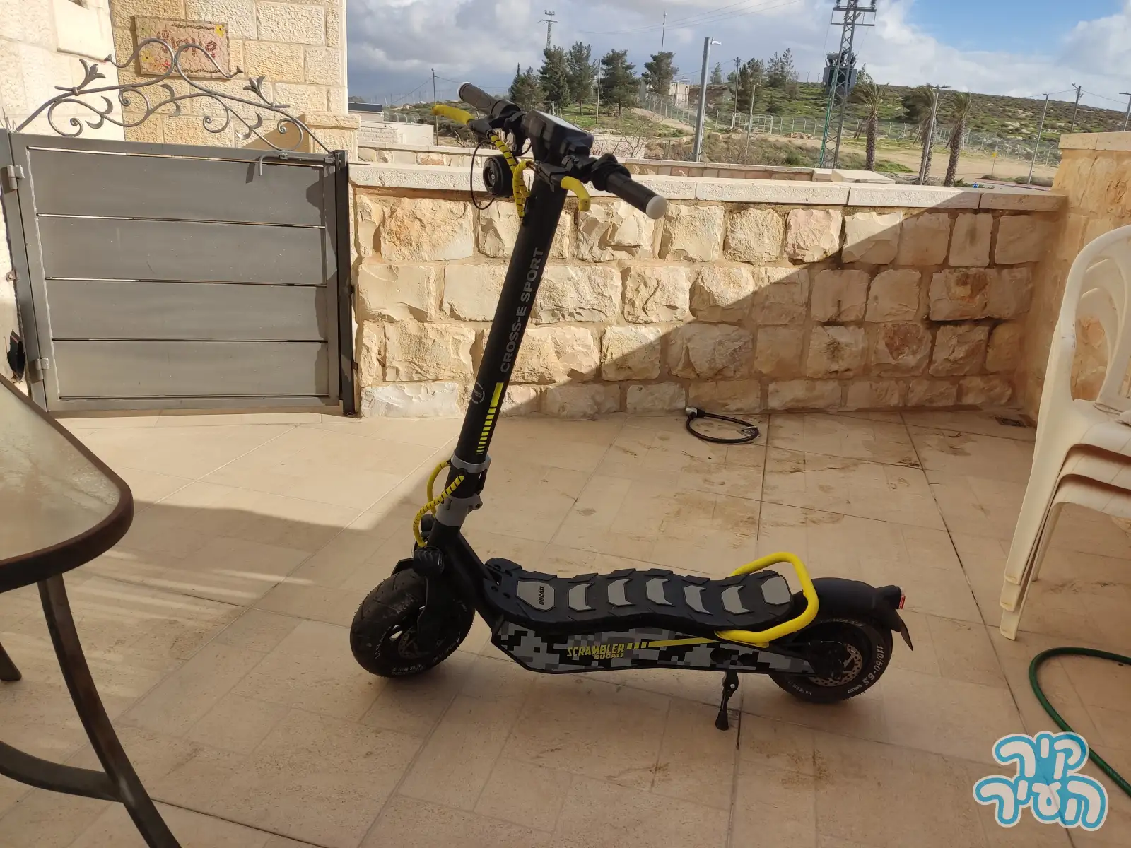 דוקאטי Cross e sport 2023 - תמונה 2