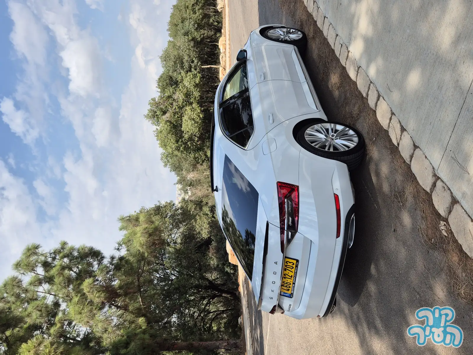 סקודה SUPERB FL 2023 - תמונה 3