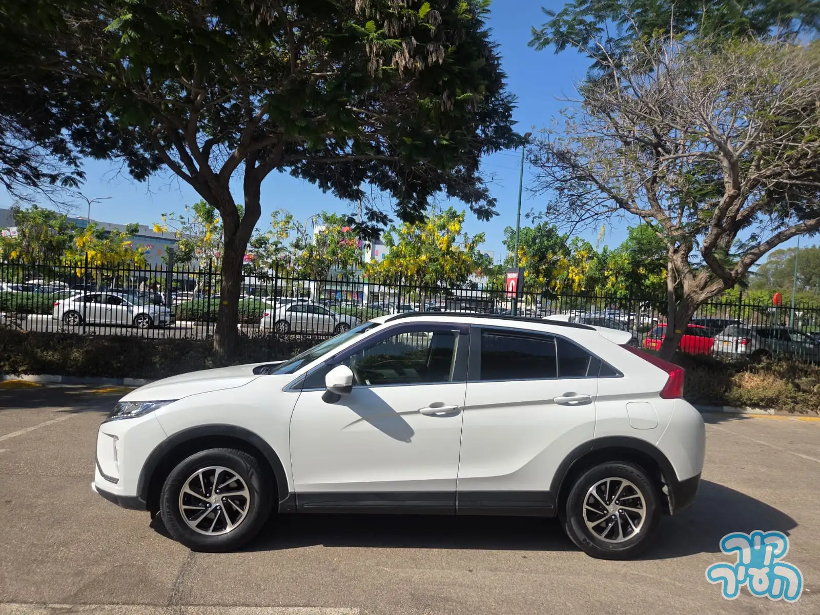 מיצובישי ECLIPSE CROSS 2019 - תמונה 10